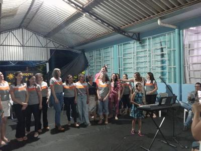 Noite de Autógrafos reuniu centenas de pessoas em Rio Bonito do Iguaçu